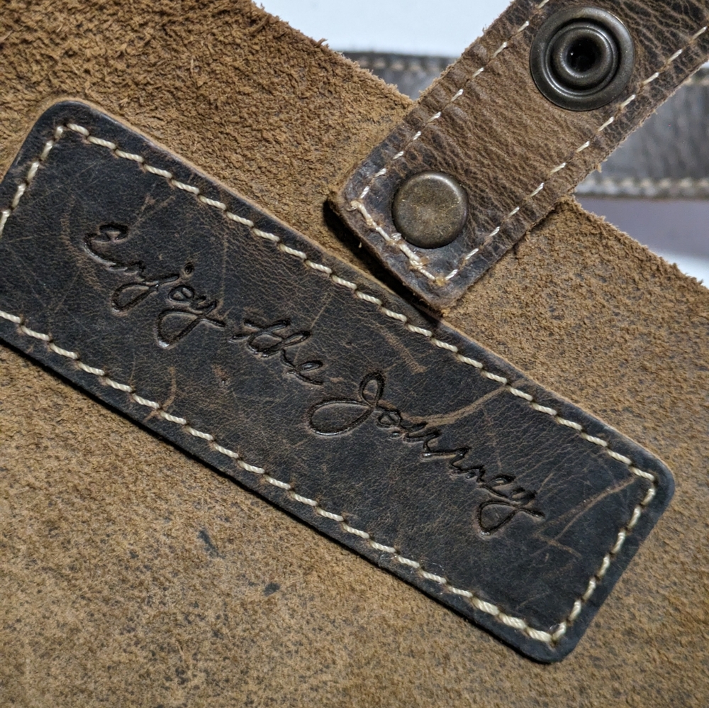 Oak River Leather Mini Market Tote - Picture 10 of 16